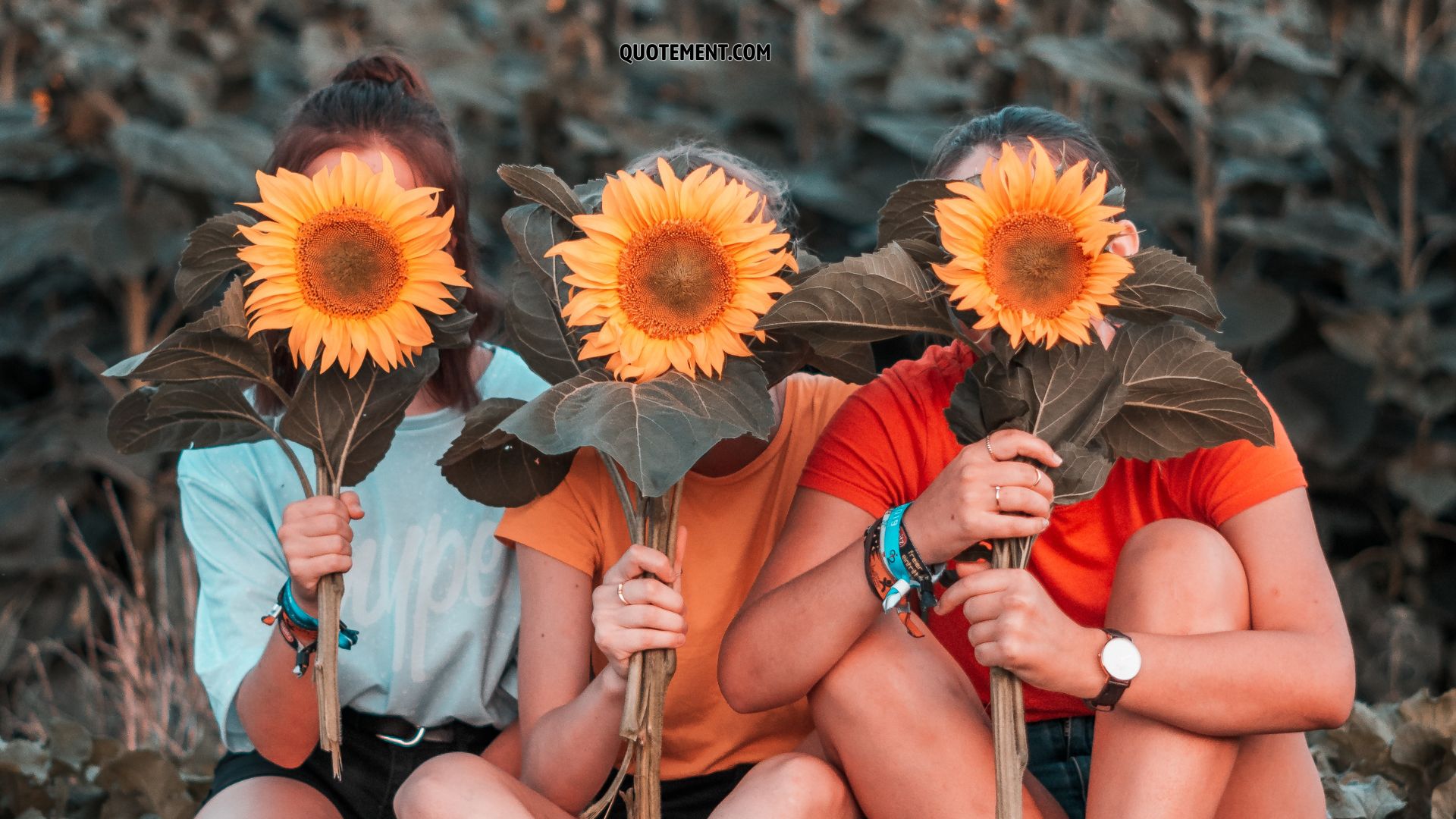 100 pies de foto de tres amigos para elogiar a tus mejores amigos