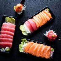 comida sashimi