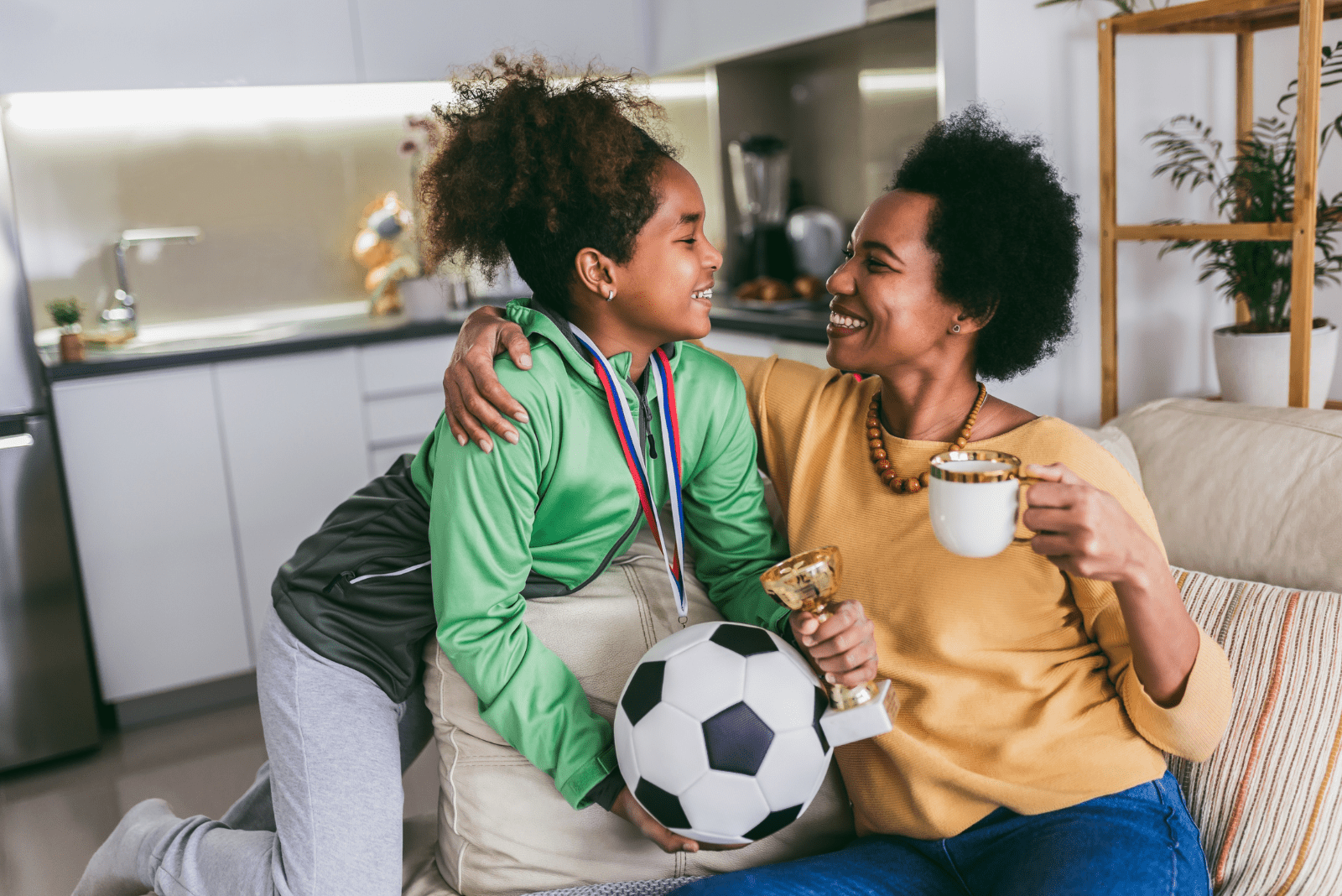 madre orgullosa de su hija