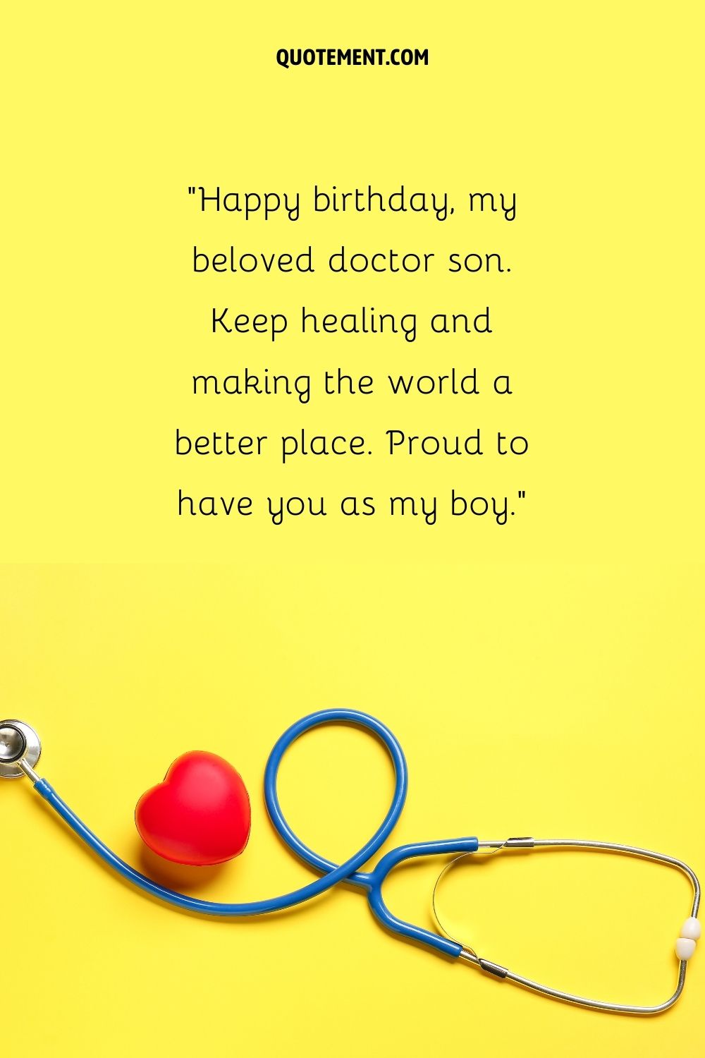 estetoscopio sobre una superficie amarilla que representa el cumpleaños del hijo médico