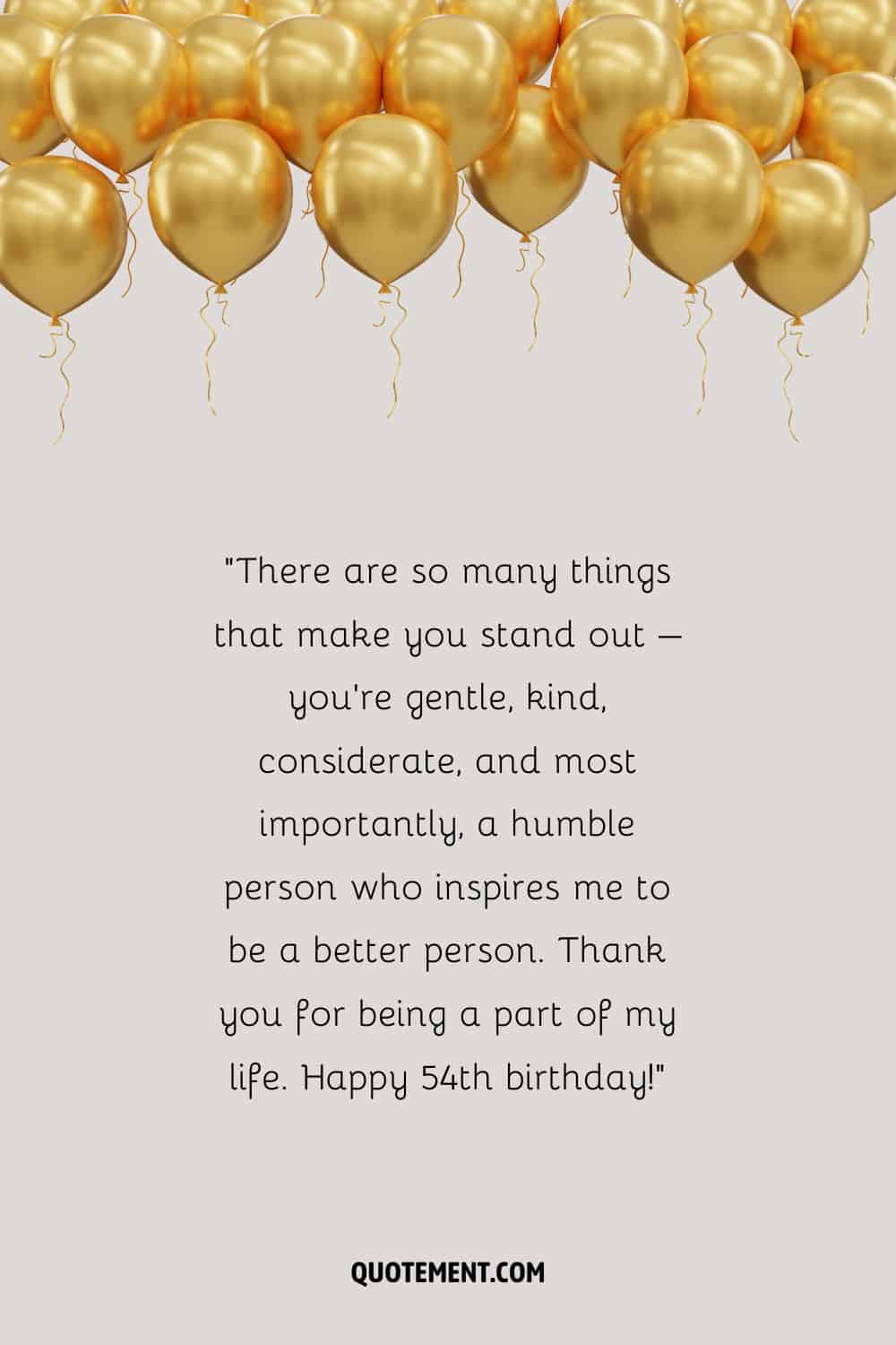 El mejor mensaje de feliz 54 cumpleaños y globos dorados arriba.