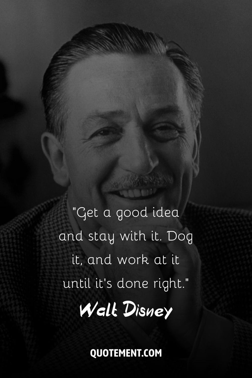 Retrato de un visionario Postura alegre de Walt Disney.
