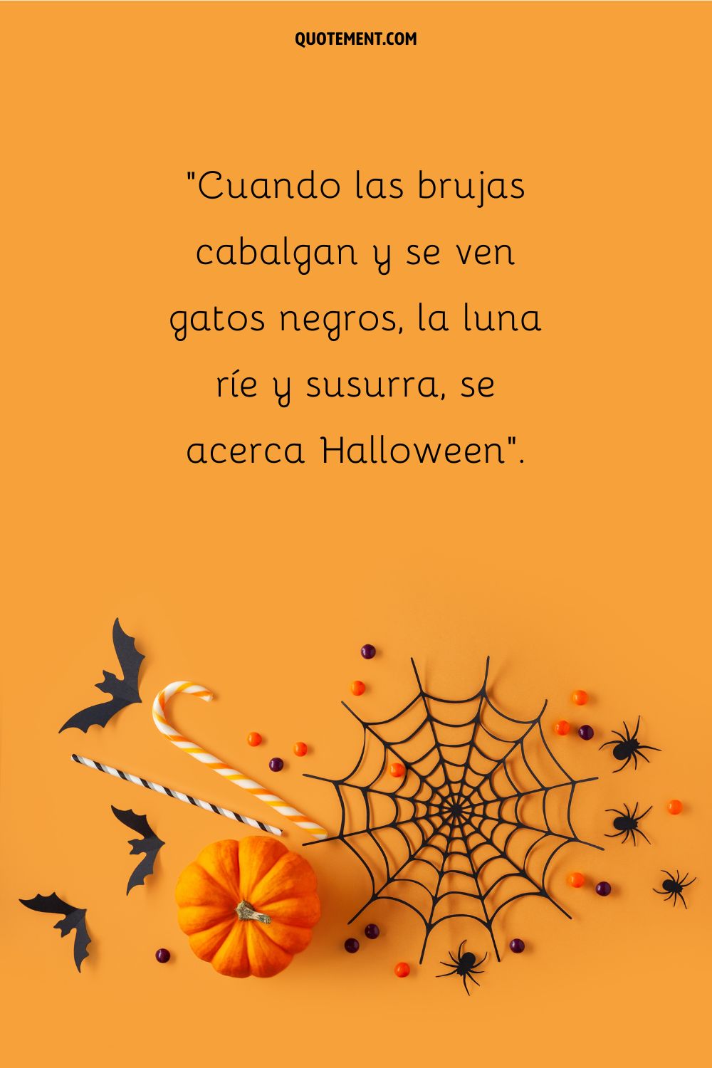 Cuando las brujas cabalgan, y se ven gatos negros, la luna ríe y susurra, 'tis near Halloween