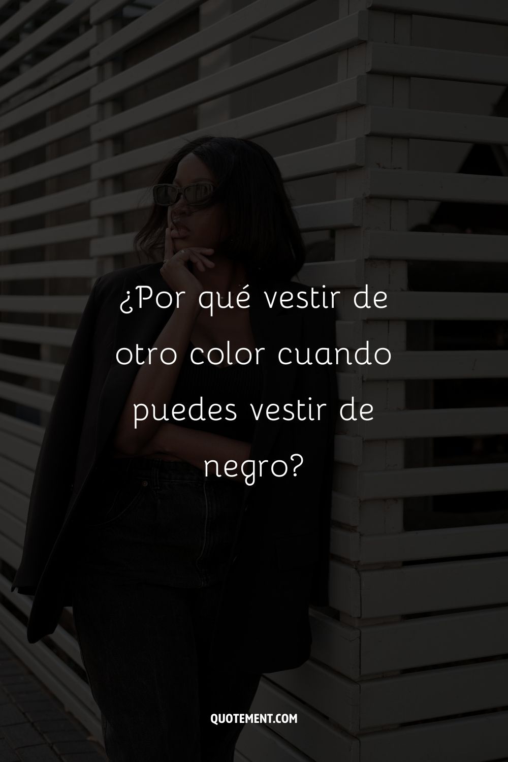 ¿Por qué vestir de otro color cuando puedes vestir de negro?